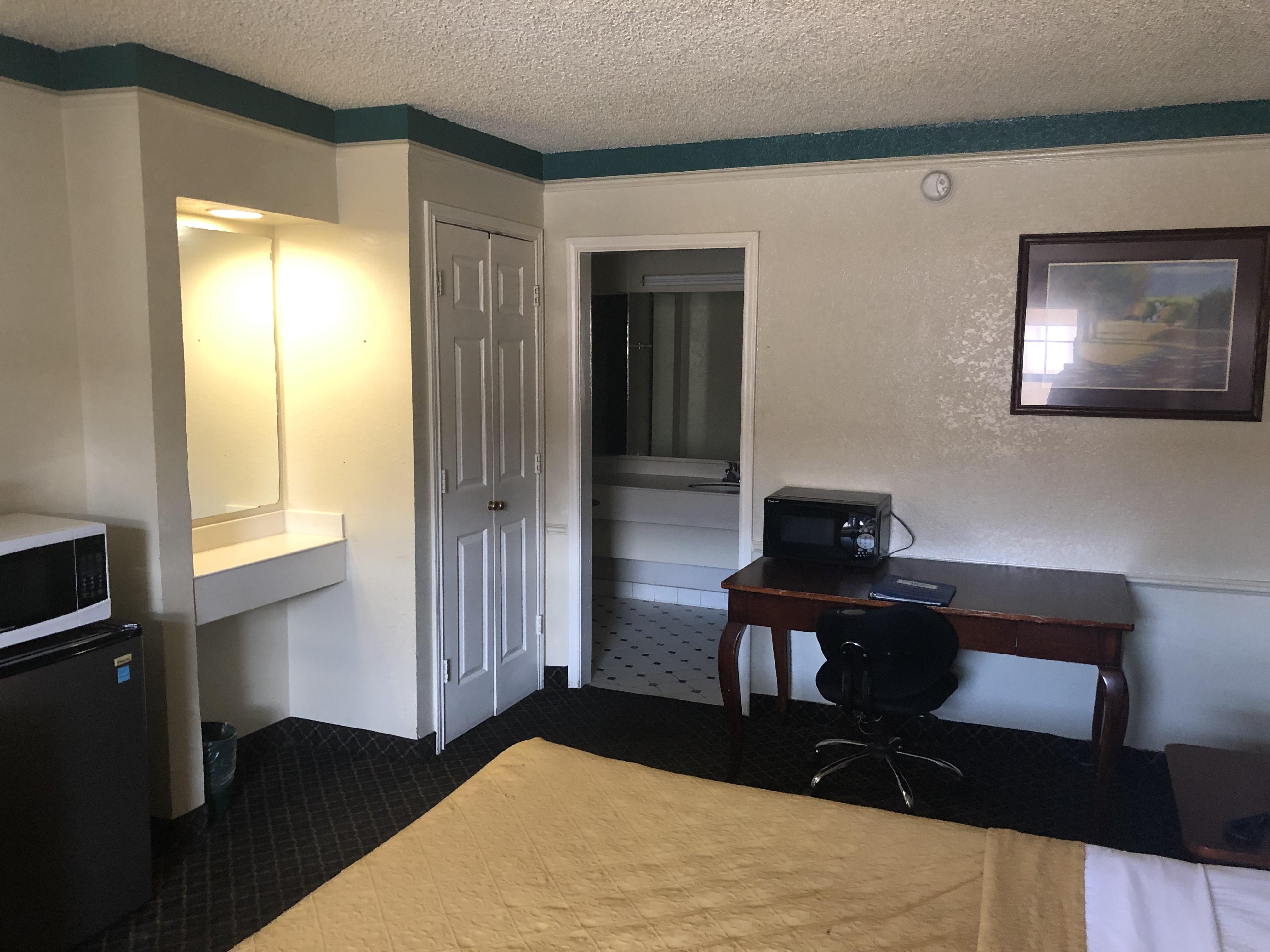 Americas Best Value Inn DEN Esterno foto