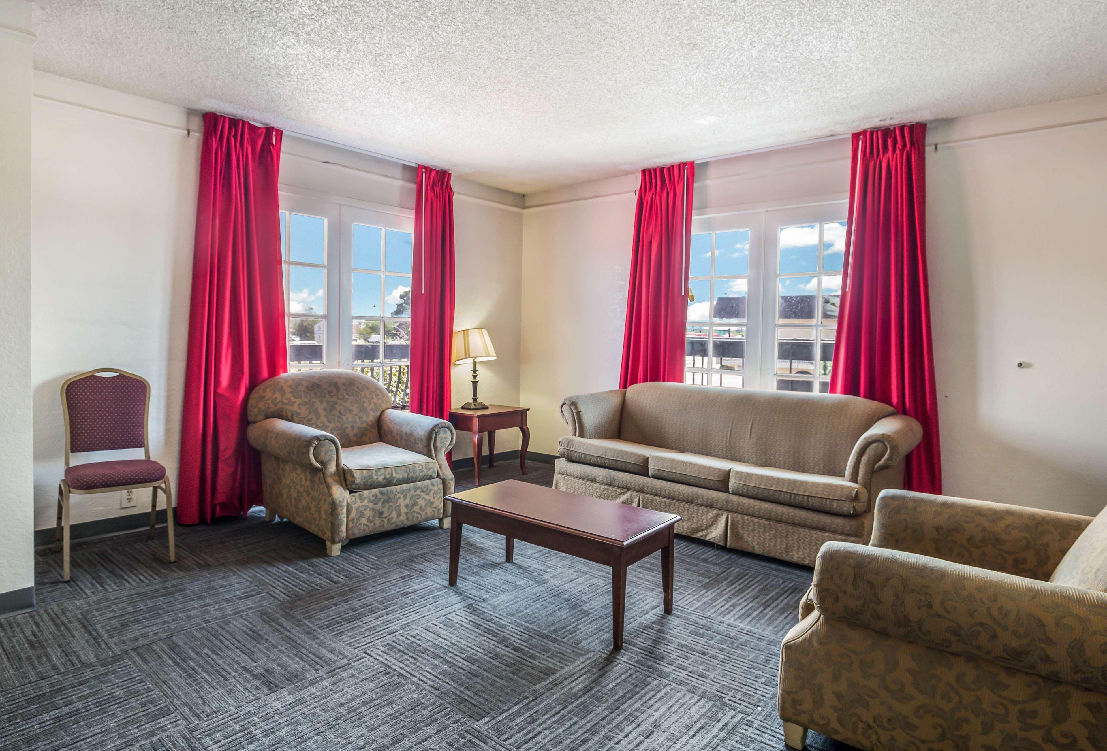 Americas Best Value Inn DEN Esterno foto