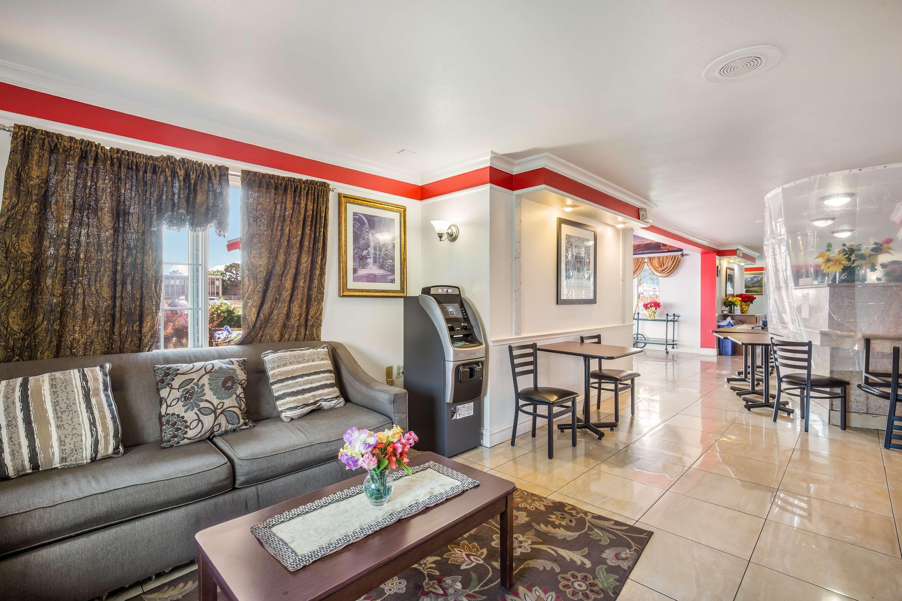 Americas Best Value Inn DEN Esterno foto