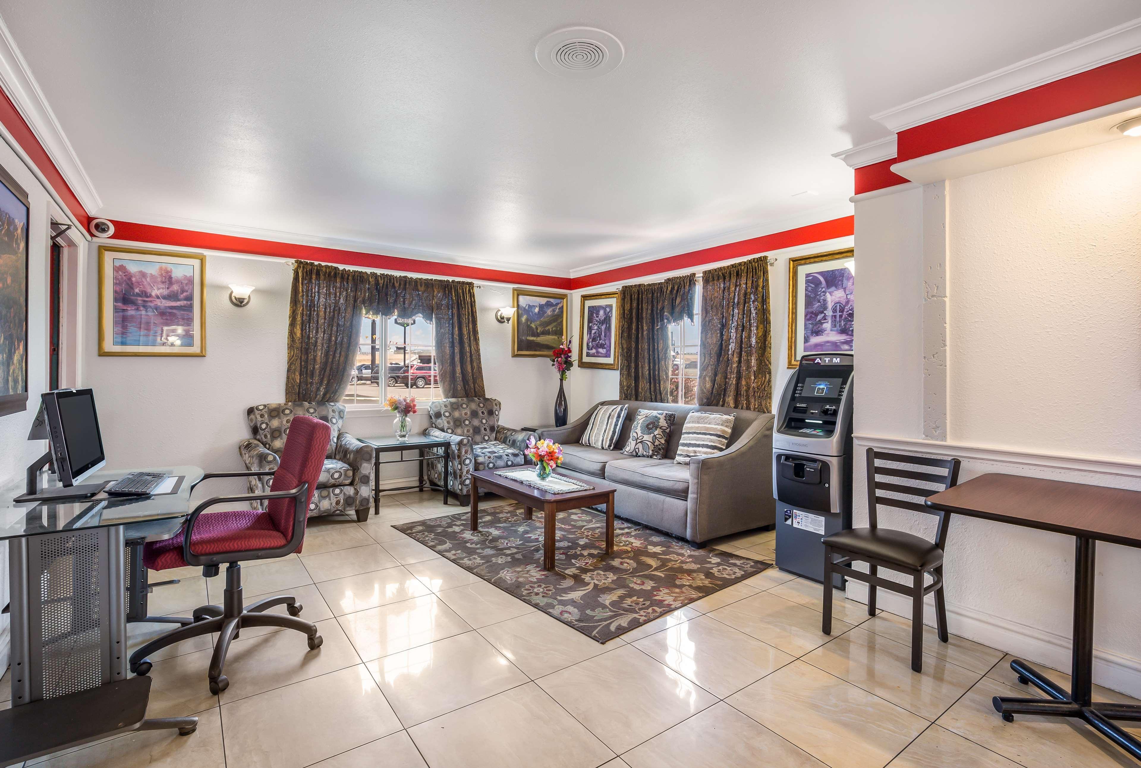 Americas Best Value Inn DEN Esterno foto