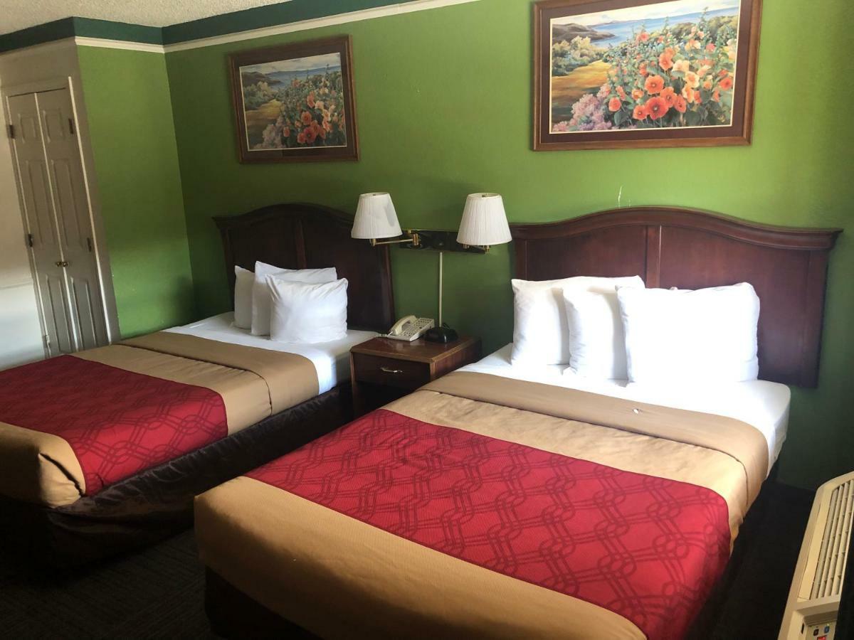Americas Best Value Inn DEN Esterno foto